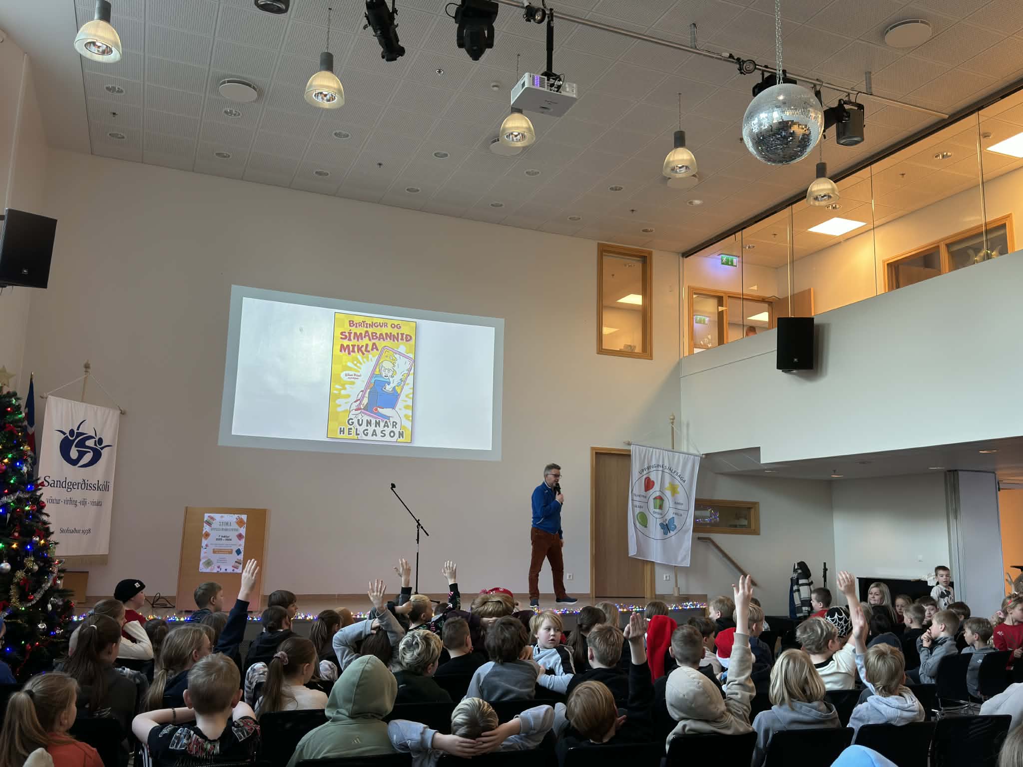 Gunnar Helgason rithöfundur í heimsókn