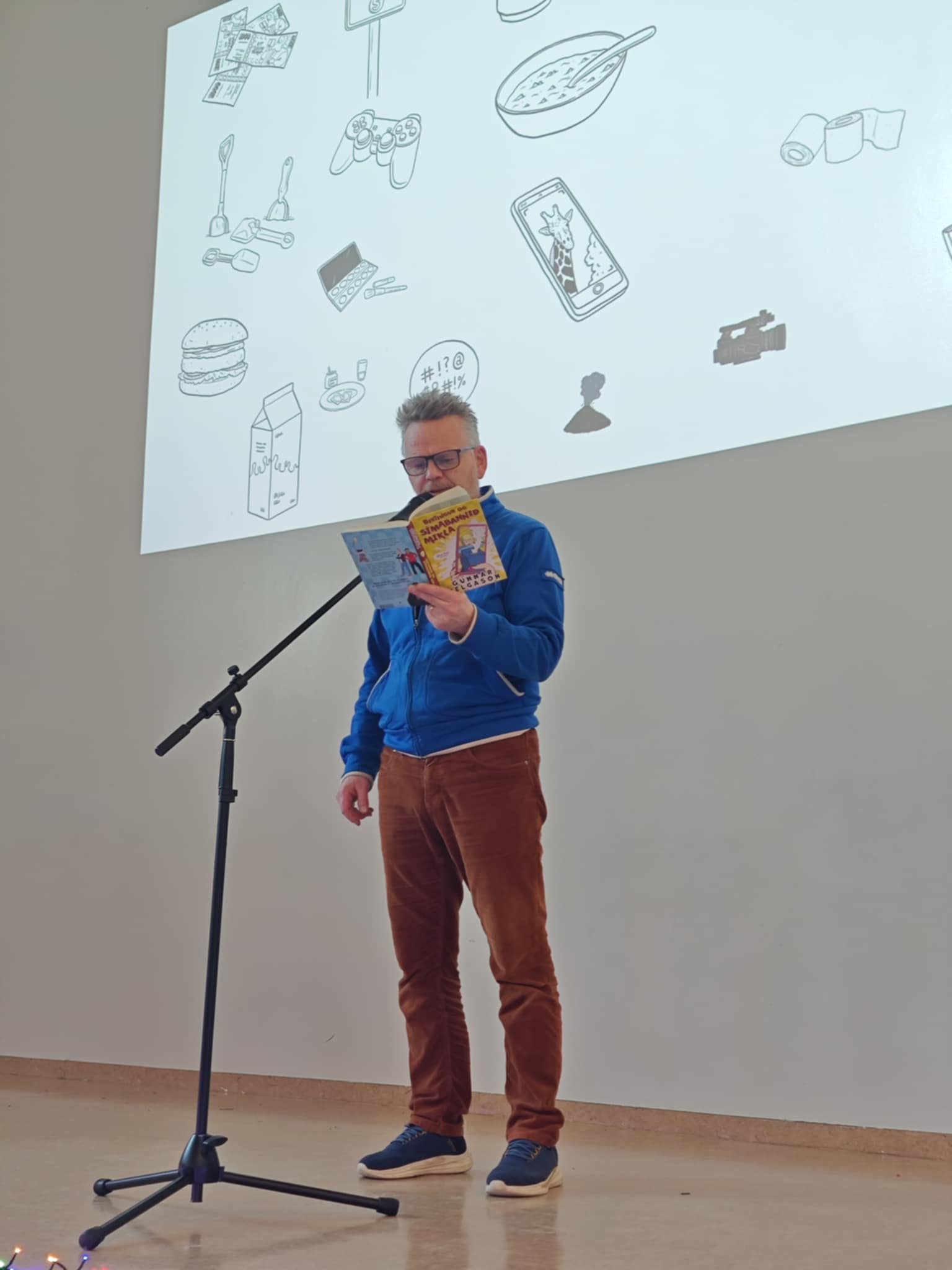 Gunnar Helgason rithöfundur í heimsókn