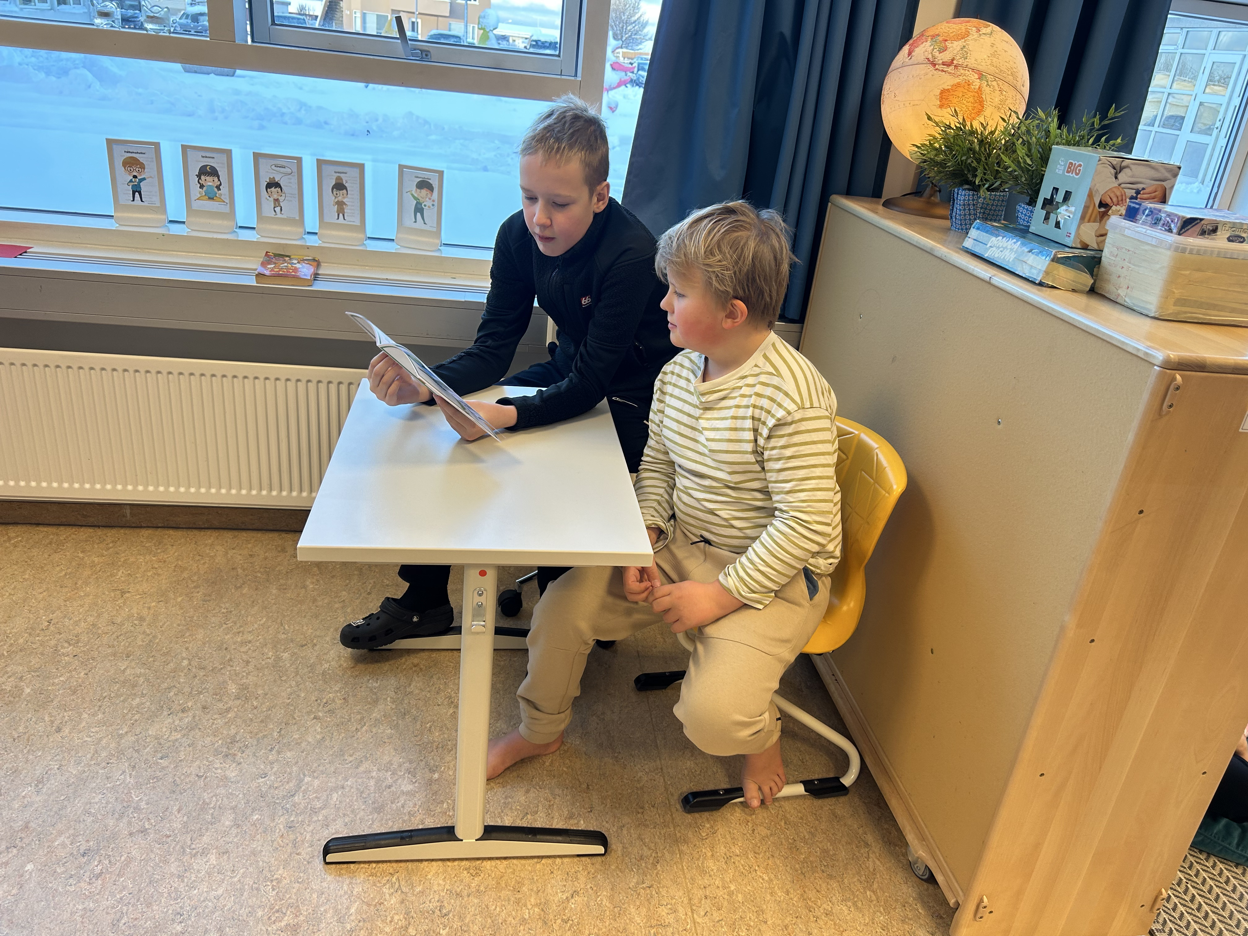 Vinabekkirnir 2. og 7. bekkur Vinabekkirnir 2. og 7. bekkur