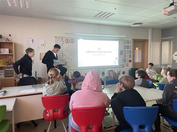 Heimsókn með kennsluefni