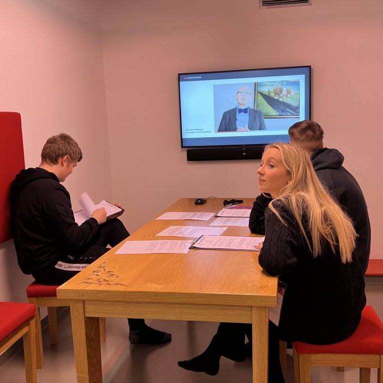 20220308_095842113_ios