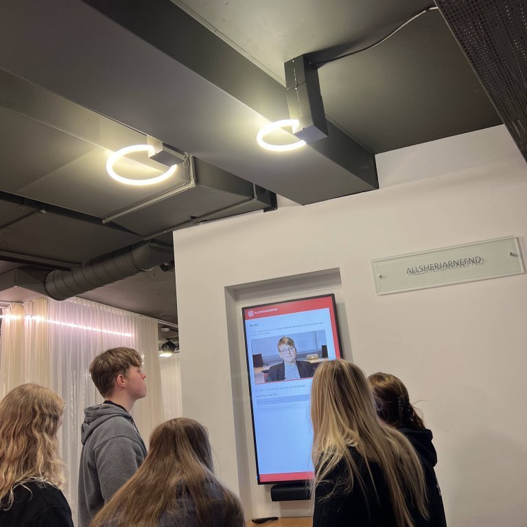 20220308_102243479_ios