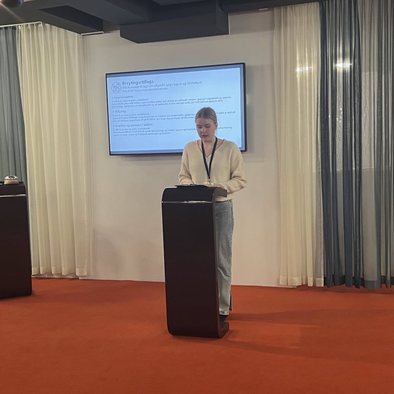 20220308_105922815_ios