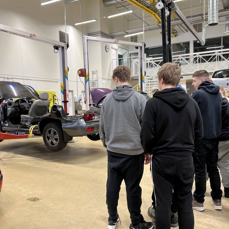 20220308_144956381_ios