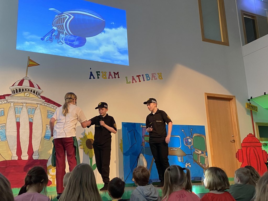Árshátíð 1. -6. bekkjar - Latibær