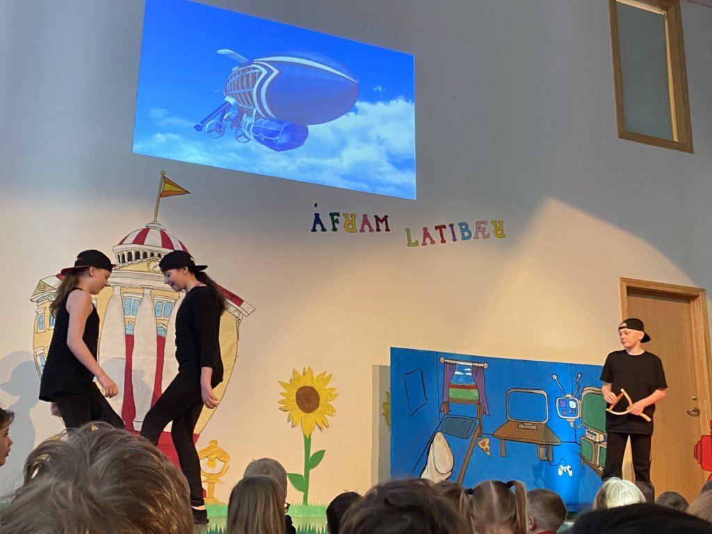 Árshátíð 1. -6. bekkjar - Latibær