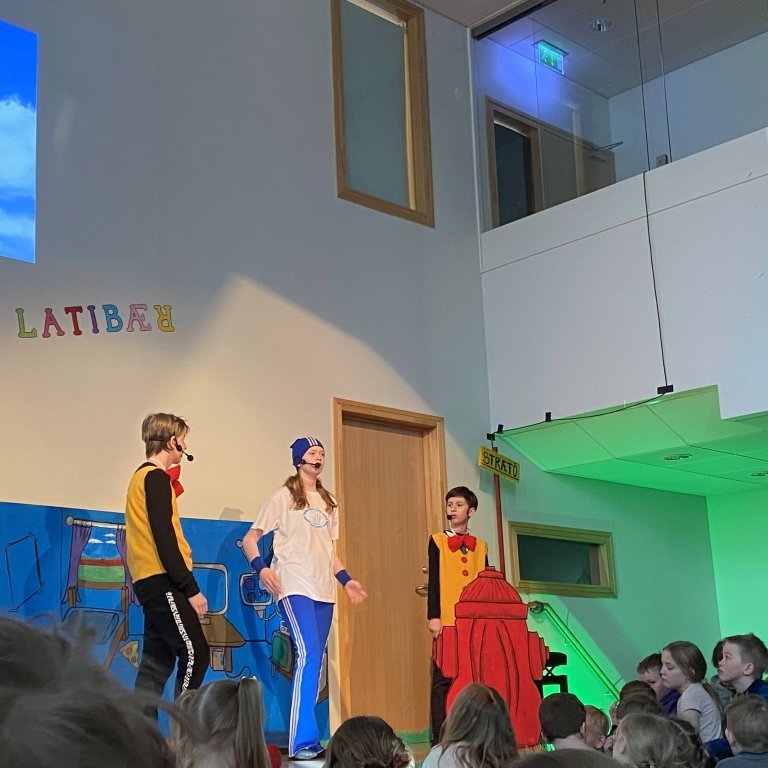 20220331_104529746_ios2