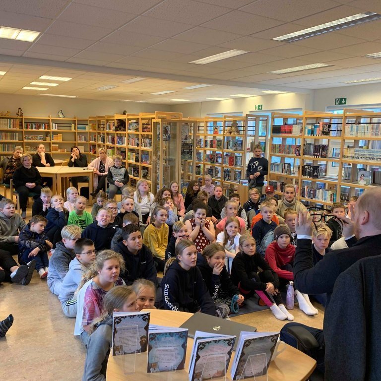 04b3b852d1382e58d5eaebd819555877