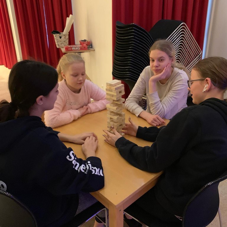 12e9e424e1b8548a6834385a3823dcf2