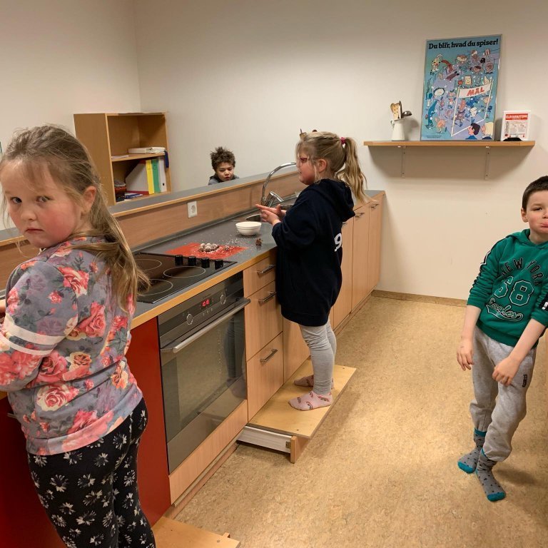 8d0e89983ca4fb7d1b885d0ef2af66a8