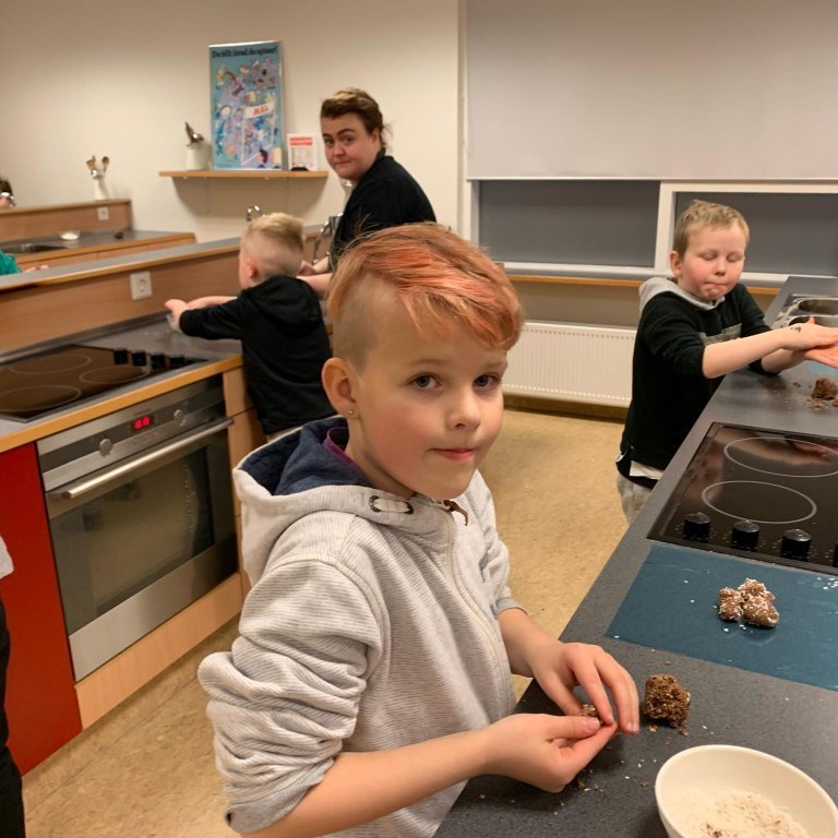 993ba83b3f59a41d41ae59b41e435c16