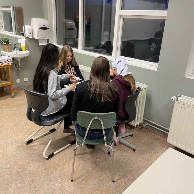 20210122_093329839_ios