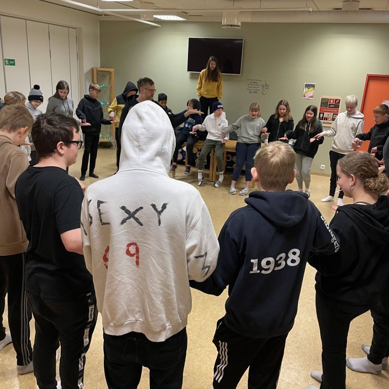 20210223_104527662_ios