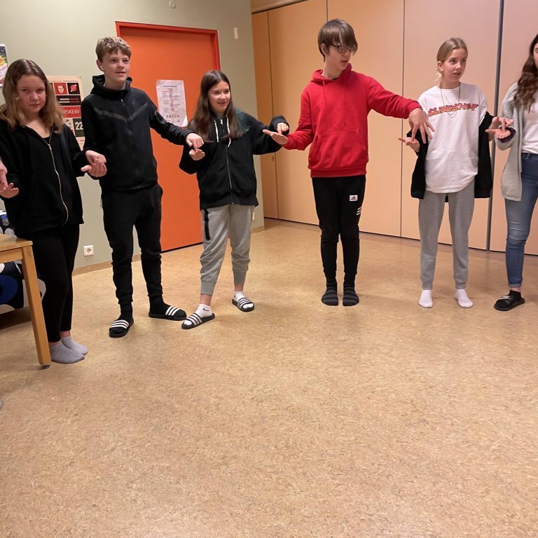 20210223_105130473_ios