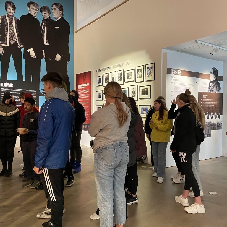 20210525_101254358_ios