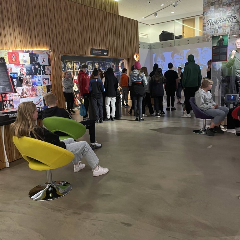 20210525_111039445_ios