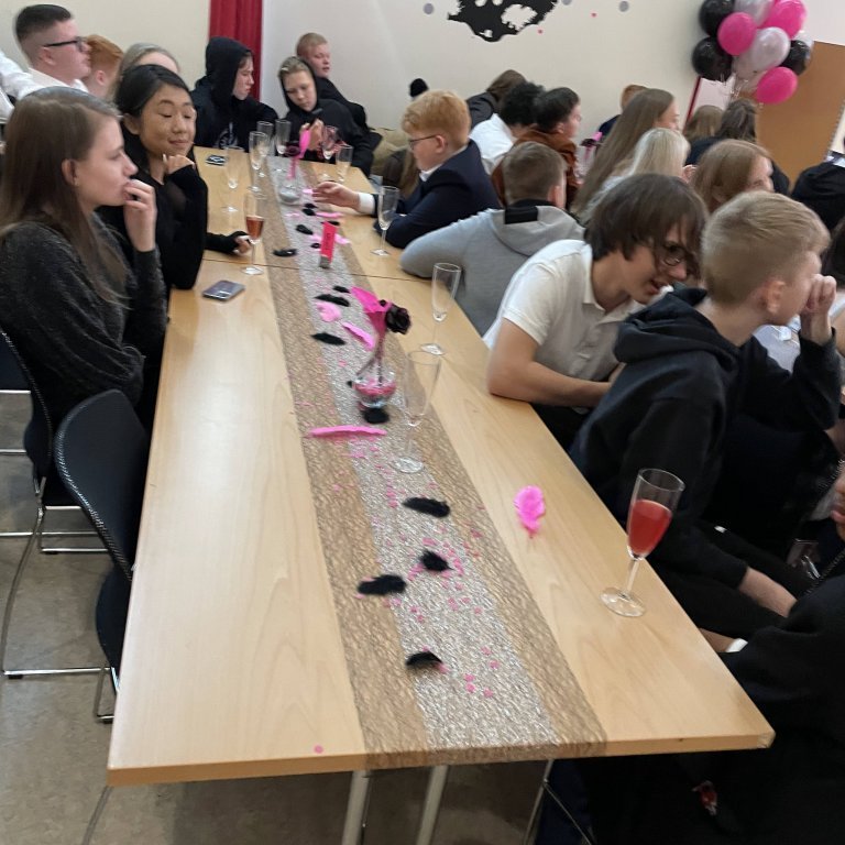 20210602_195437339_ios