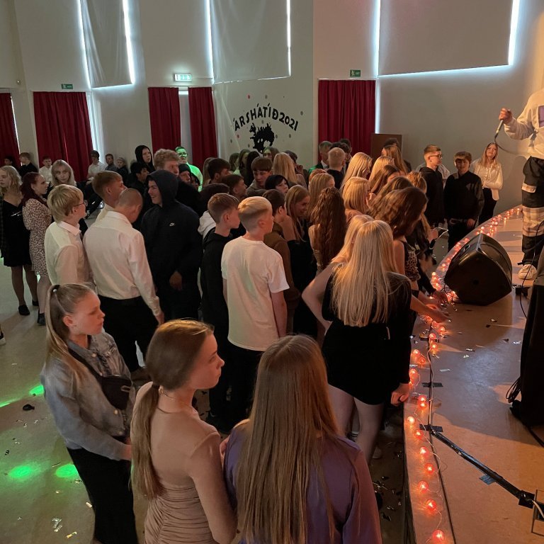 20210602_212633048_ios