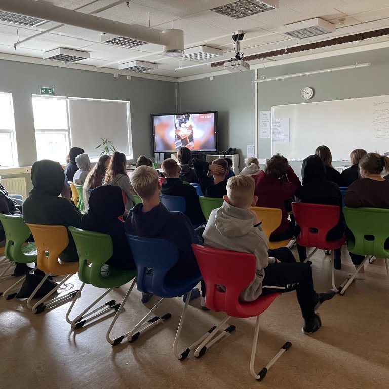 20210603_101642598_ios