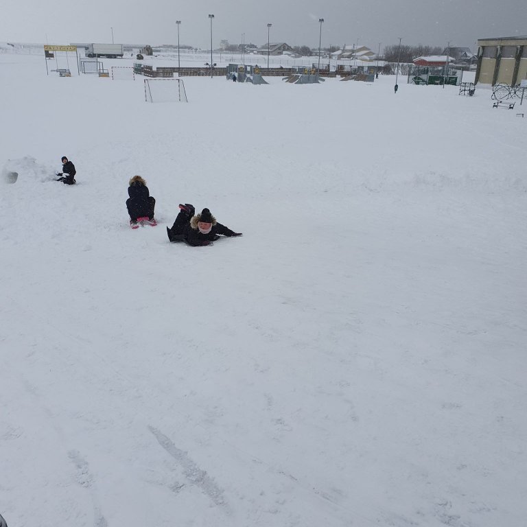 93687107_222927975801358_5528856235580850176_n