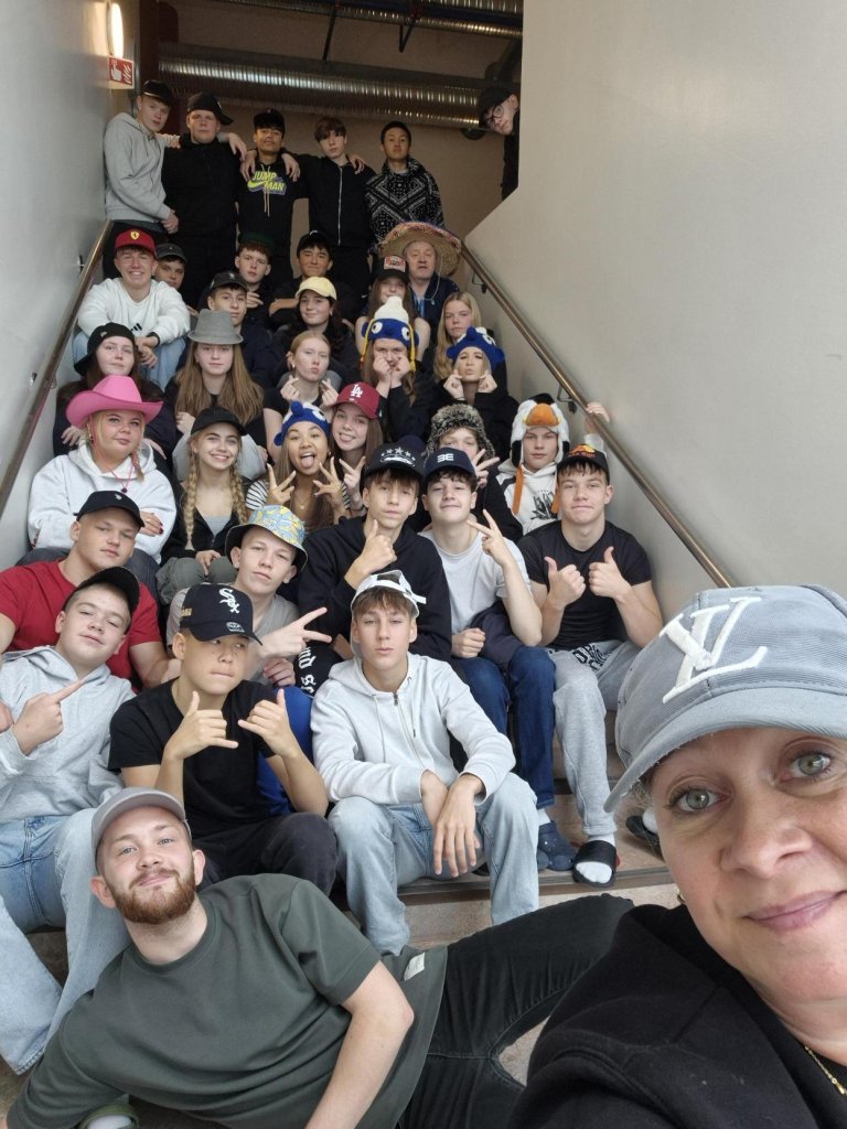 Derhúfu og hattaþema - 10. bekkur