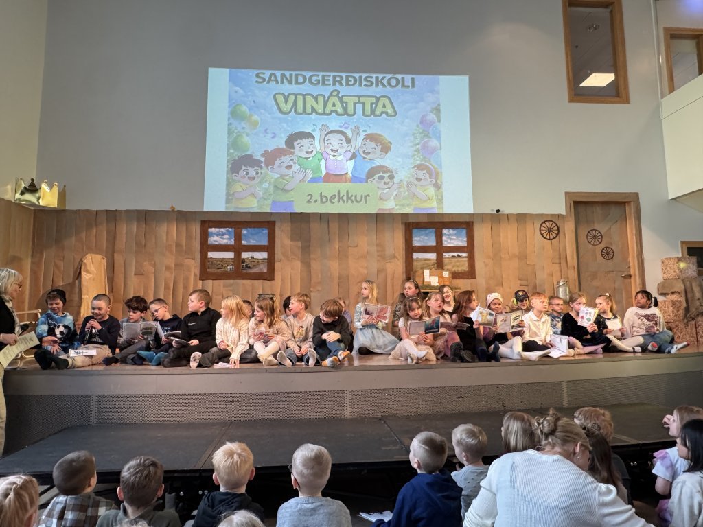 Árshátíð 1. - 2. bekkjar ásamt útskriftarhóp leikskólans