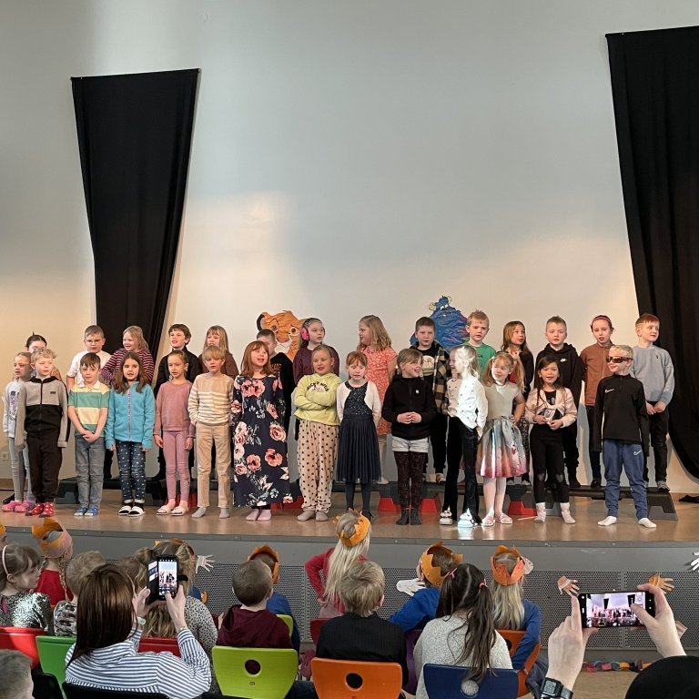 mynd-20230324-103218e4692a2b