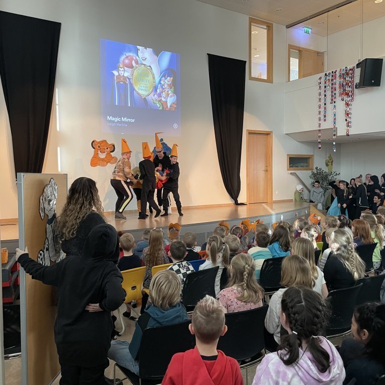 mynd-20230324-1059125ca01a44