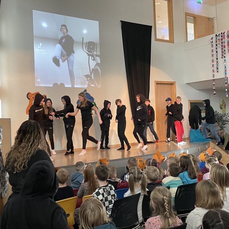 mynd-20230324-11000220de64dd