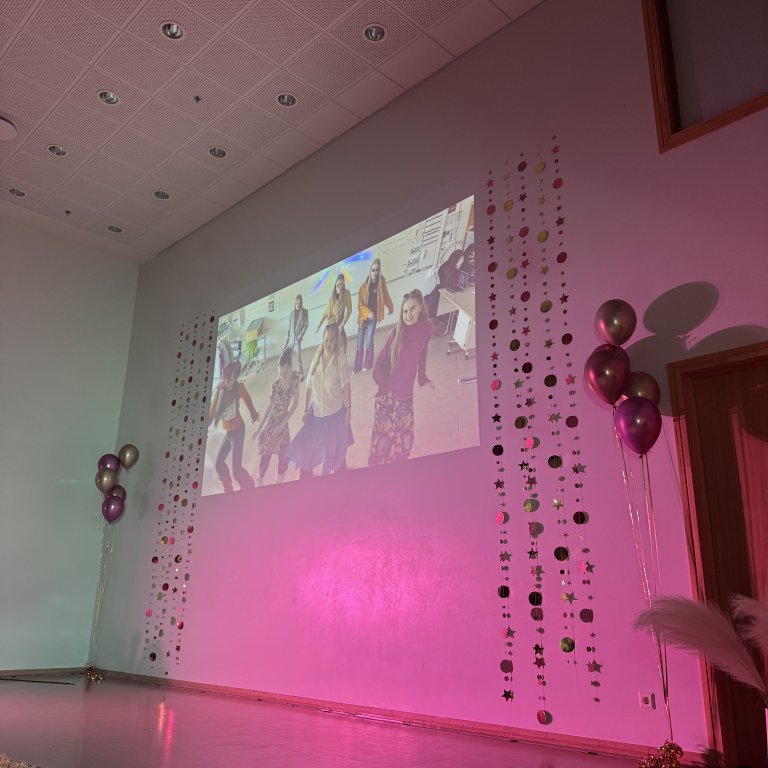 20250410_202236619_ios