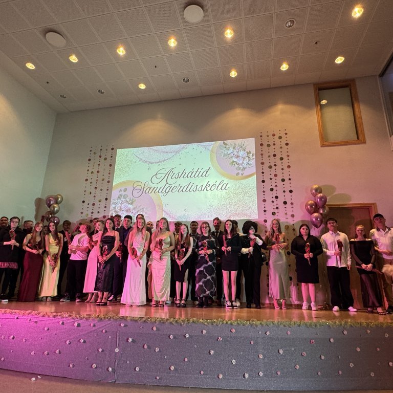 20250410_203354893_ios