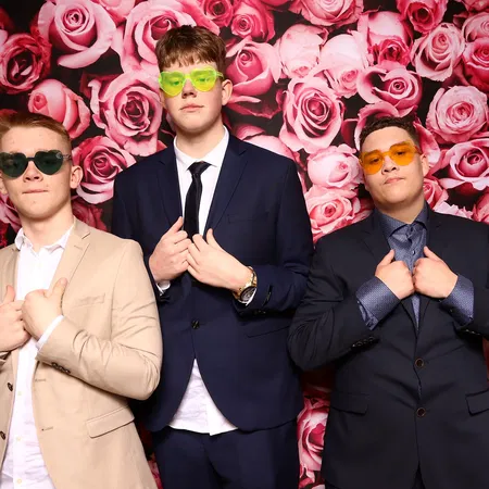 20250411_114155087_ios