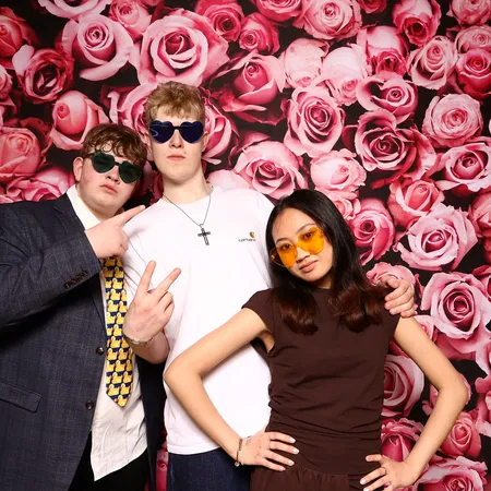 20250411_114224411_ios