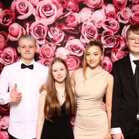 20250411_114232679_ios