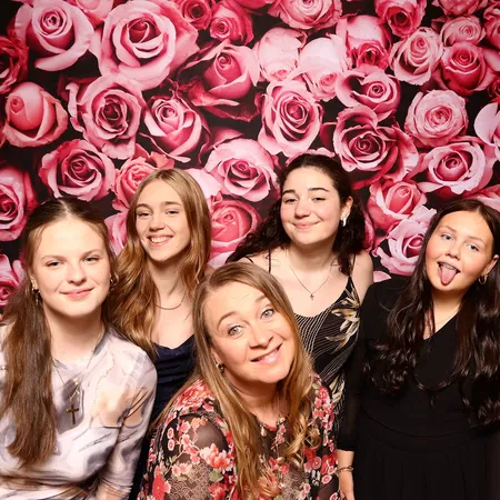 20250411_114607536_ios