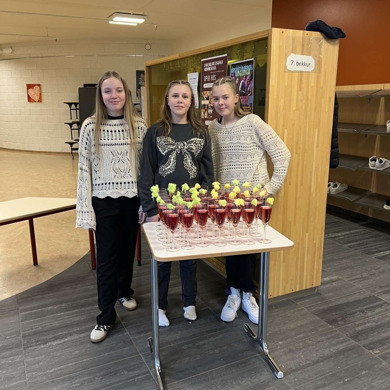 488424234_678171075161468_1138623751822860615_n