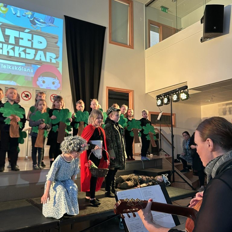 426635255_364218716593541_7555229194454374631_n