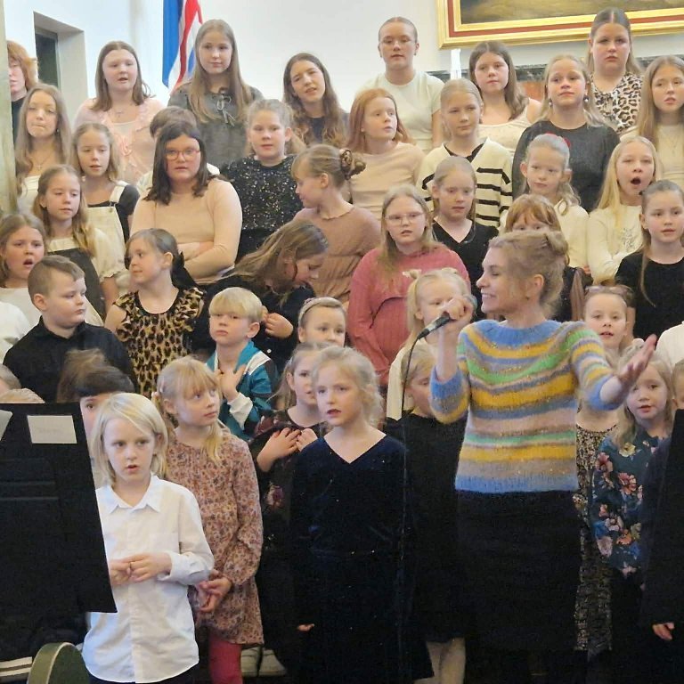 20260215_224915483_ios