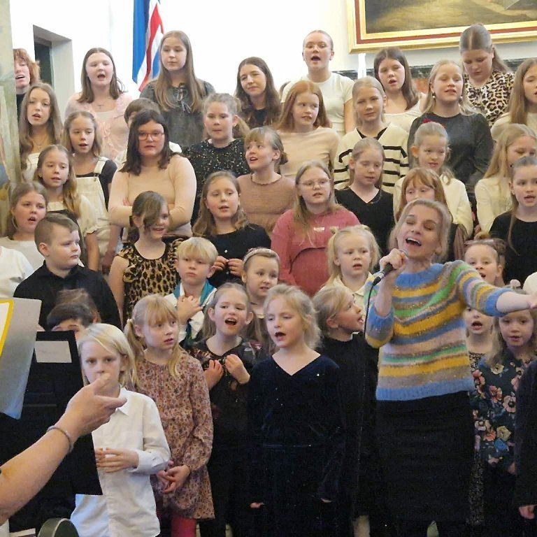 20260215_224915490_ios