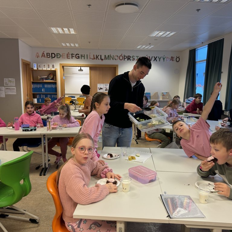 20241023_093620222_ios