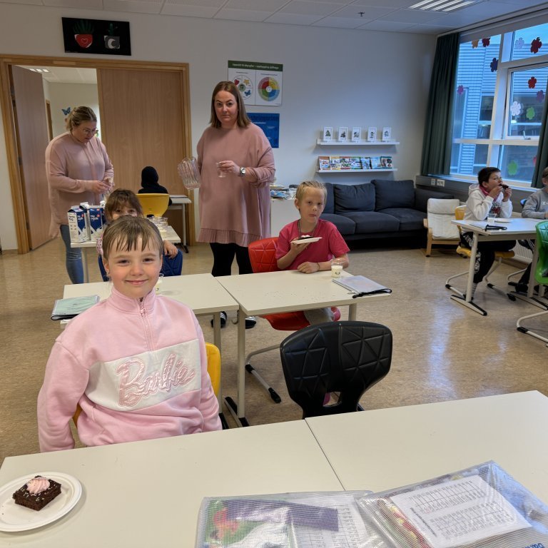 20241023_093709801_ios