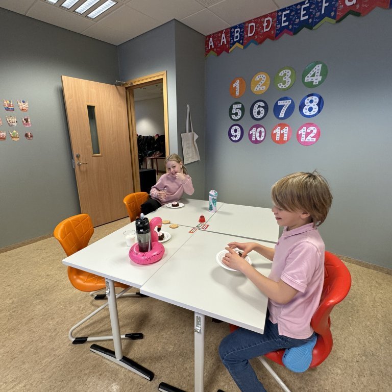 20241023_093743677_ios