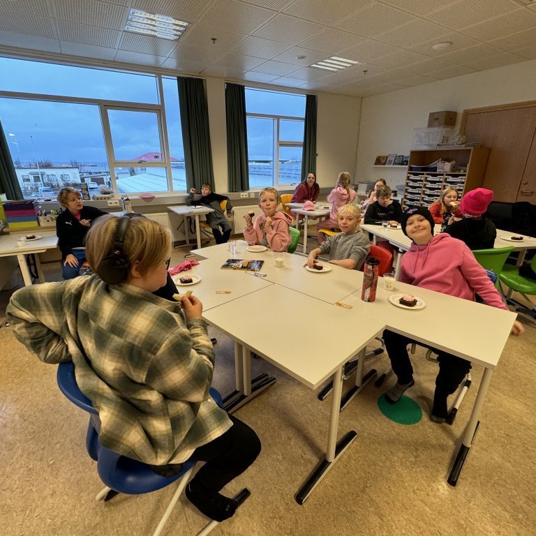 20241023_093800830_ios