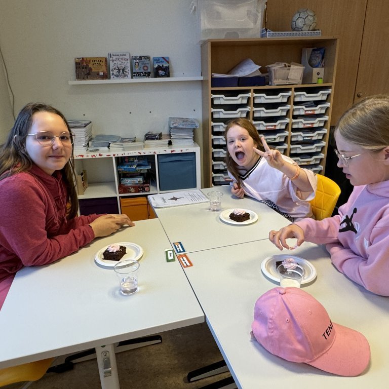 20241023_093834452_ios