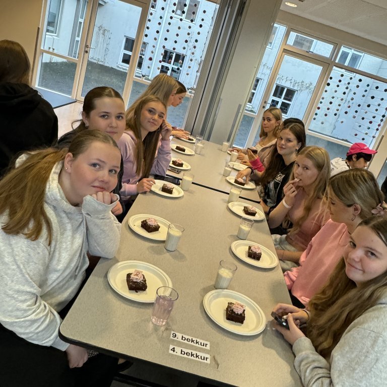 20241023_094608522_ios