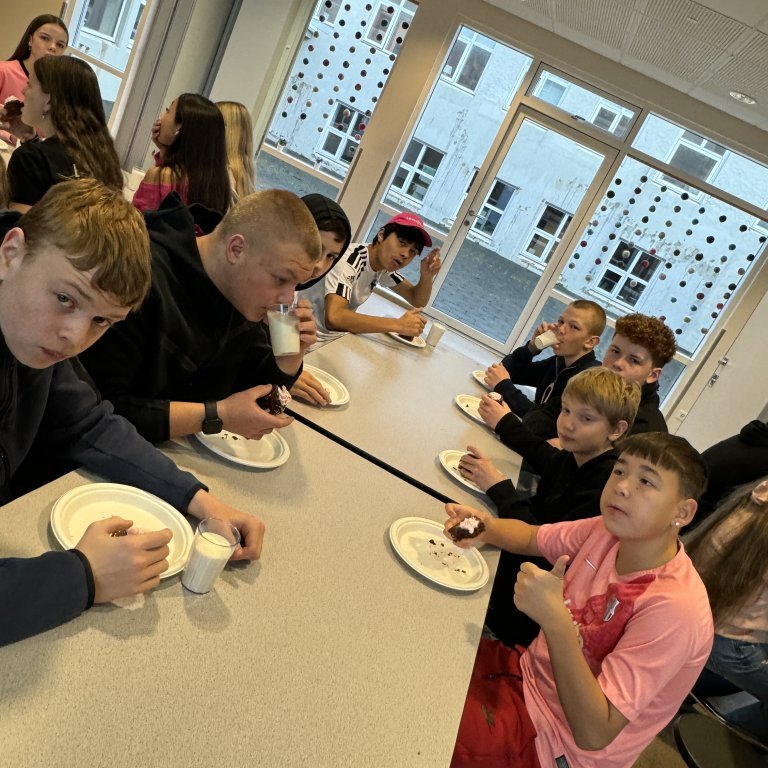 20241023_094613625_ios