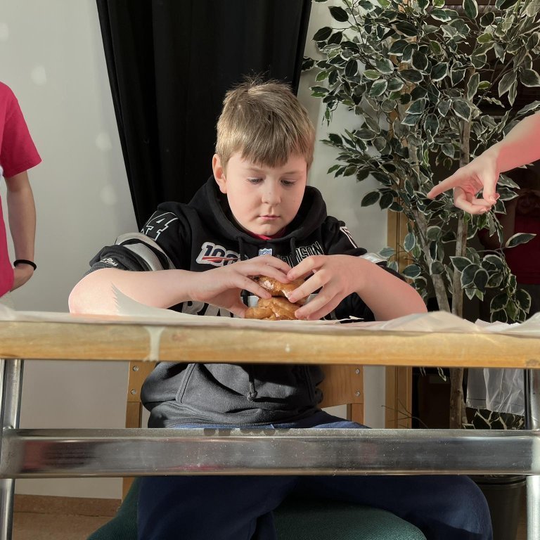 426374995_696084939275130_1831964103052033629_n