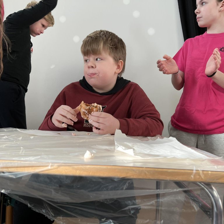 426720358_346127638398494_6154755053184936795_n