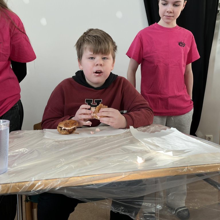 426811585_433575765685330_5253067957366102144_n