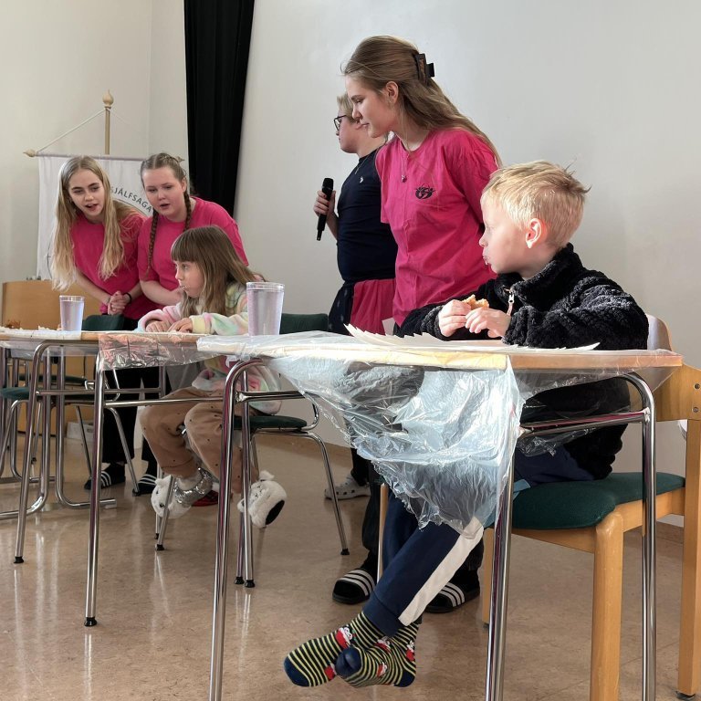 428246874_421666796983542_6150546752158561674_n